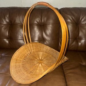 Woven Handled Basket - Natural Tan